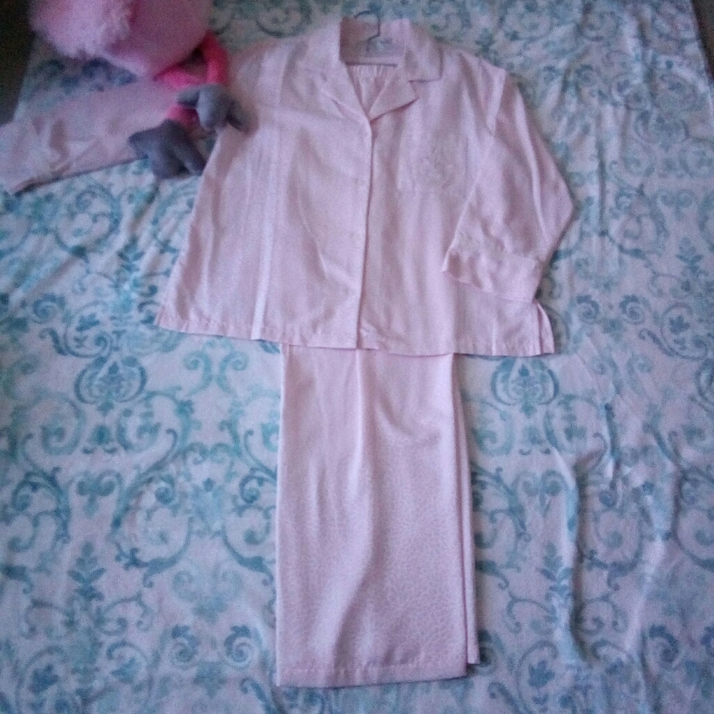 Sleepwear - Picture 4 of 5